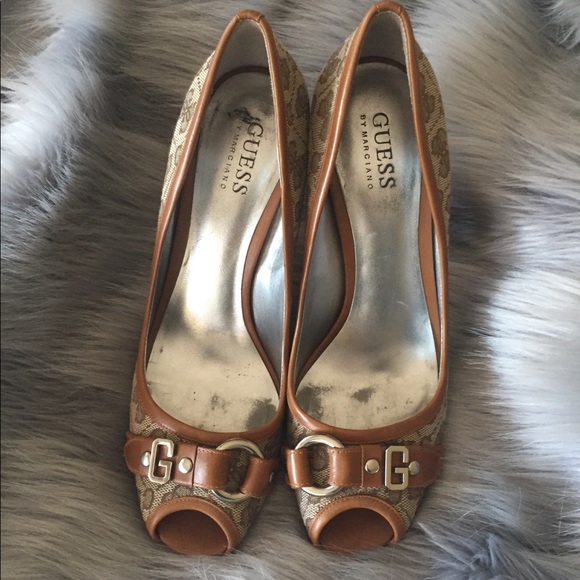 Guess Heels - Picture 2 of 2